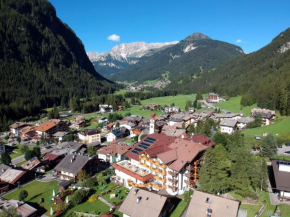 Hotel Cesa Tyrol